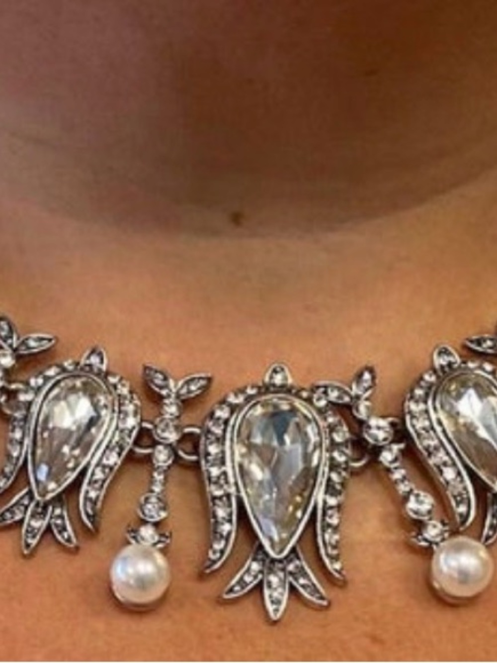 Oscar de la Renta Silver-Tone Crystal Teardrop Necklace with Faux Pearl Drops - Picture 2 of 8
